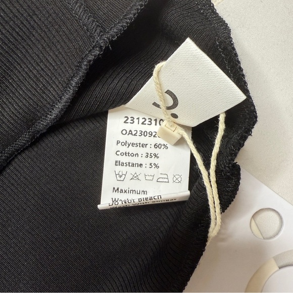 Black Long Sleeve Women's Top Sz M NWT - Picture 4 of 5